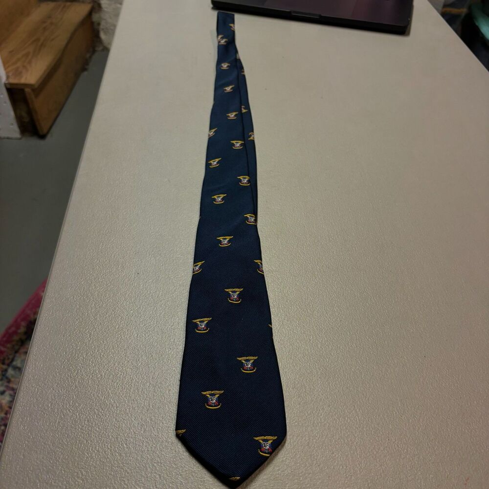 Delta Kappa Epsilon 1984 Fraternity Tie - Picture 5 of 8